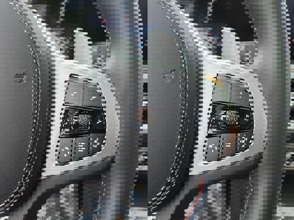 Used 2026 BMW X7 M60i image 18