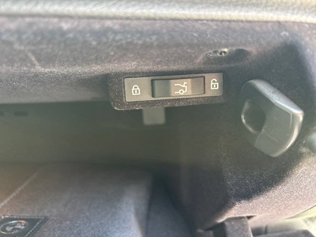 Used 2018 BMW 320i Sedan RWD image 62