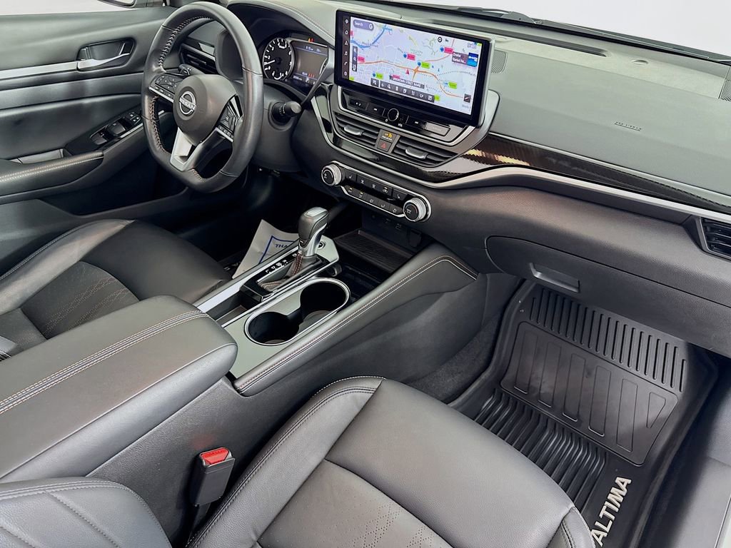 Used 2024 Nissan Altima 2.5 SR w/ SR Premium Package FWD image 37