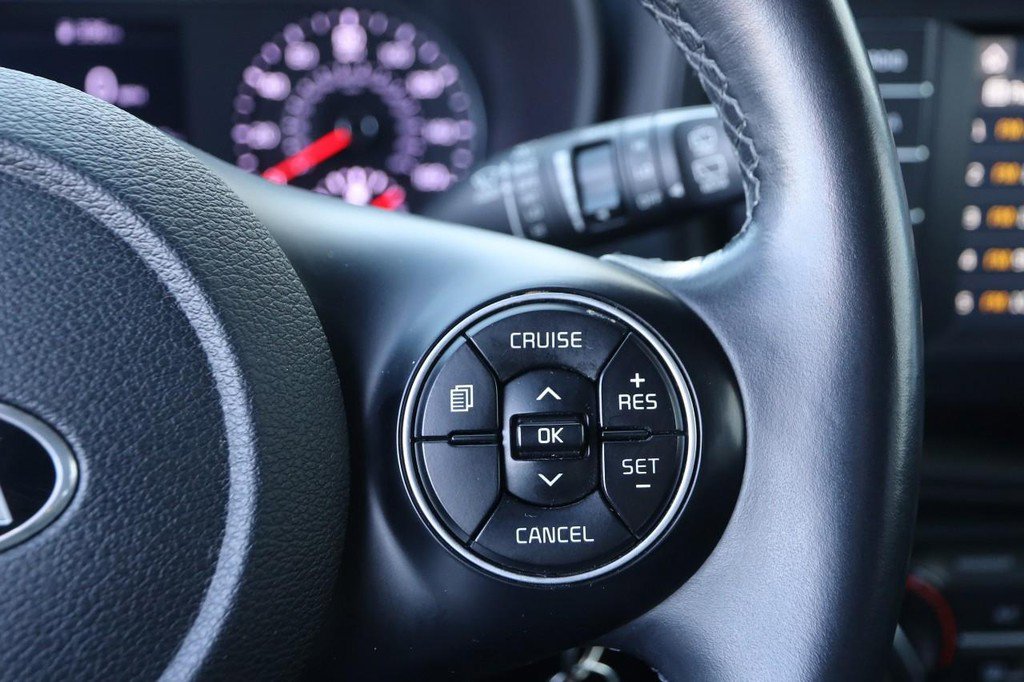 Used 2020 Kia Soul X-Line image 12