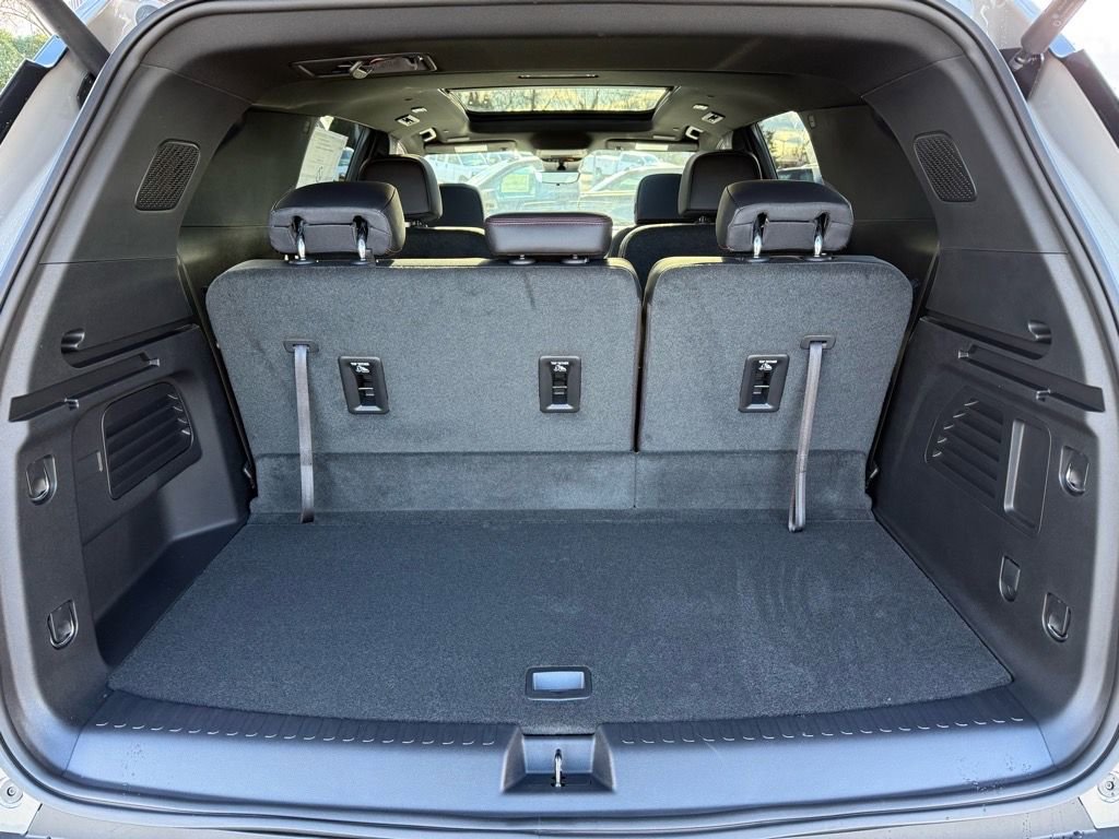 New 2026 Chevrolet Traverse Z71 w/ Enhanced Driving Package image 9