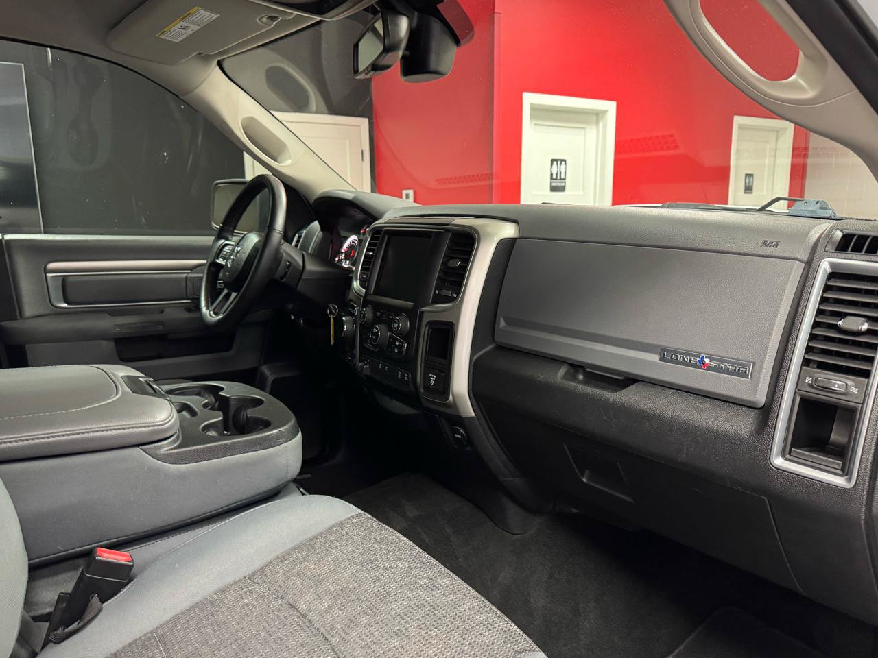 Used 2017 RAM 1500 Lone Star AWD/4WD image 27