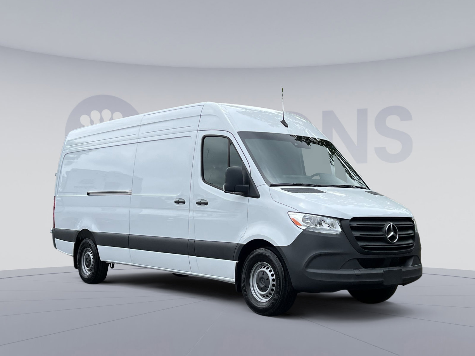 Used 2024 Mercedes-Benz Sprinter 2500 image 8