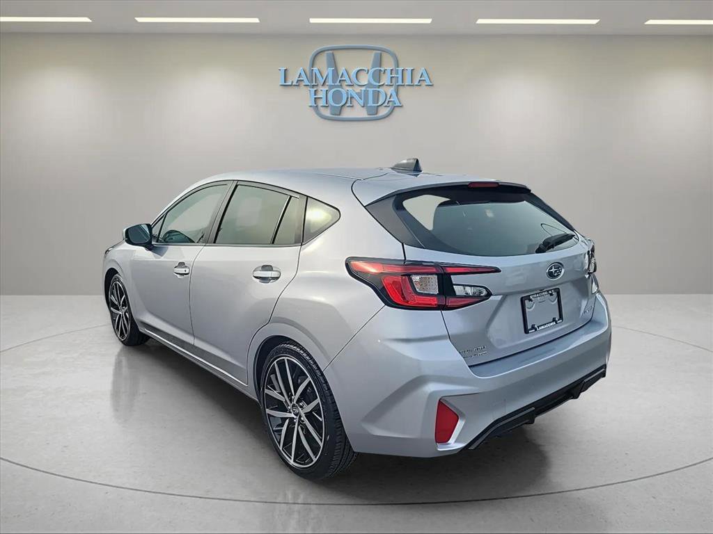 Used 2024 Subaru Impreza 2.0i Sport image 3