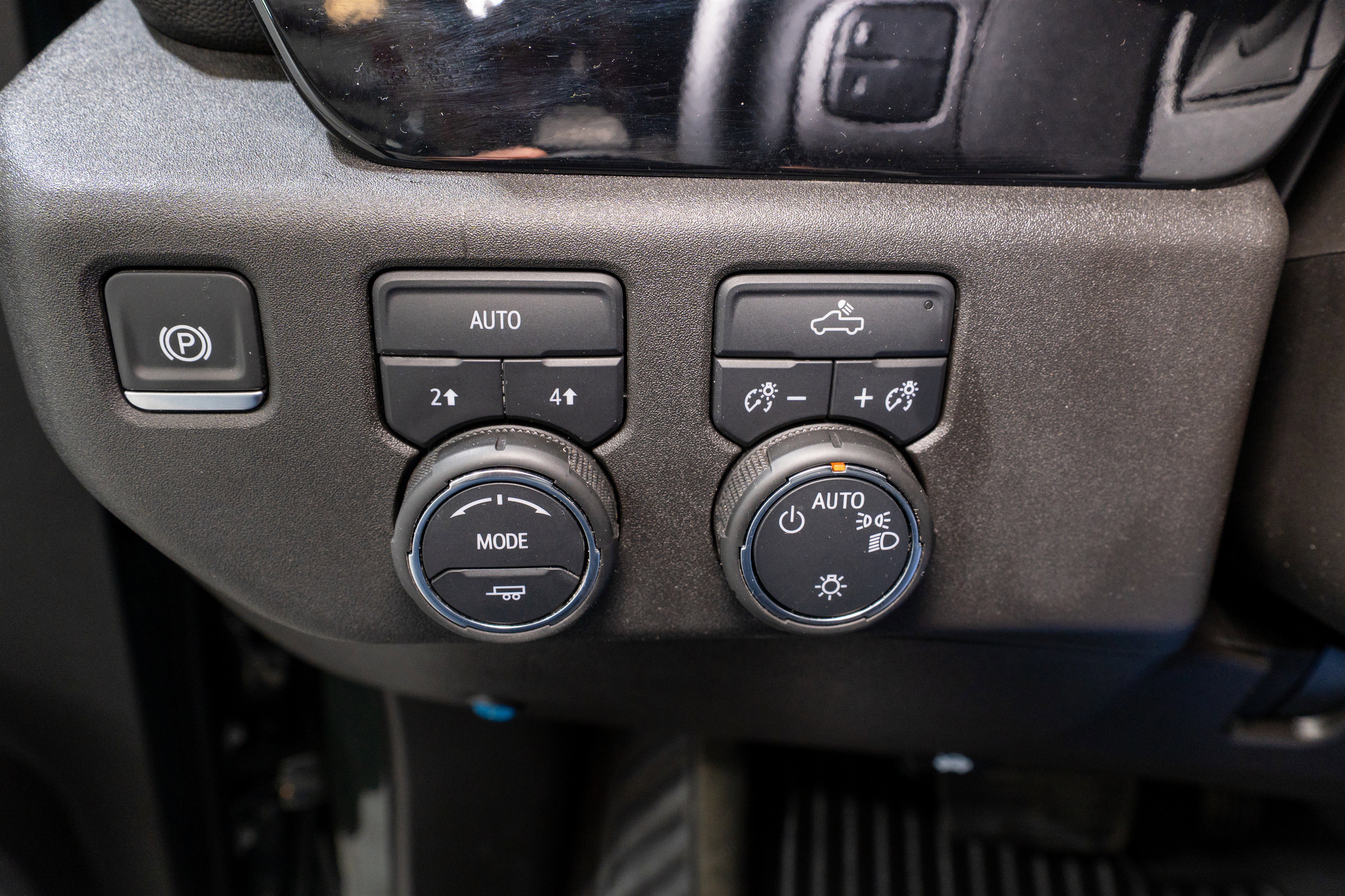 Used 2025 Chevrolet Silverado 1500 LT image 28