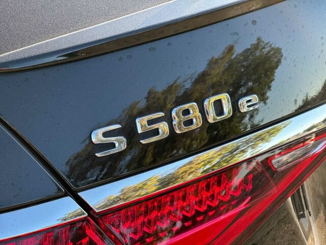 Certified 2023 Mercedes-Benz S 580e 4MATIC Sedan image 34