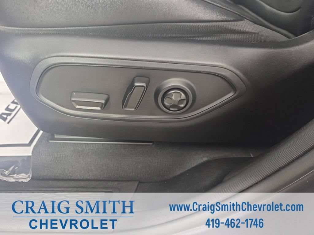 Used 2023 Jeep Grand Cherokee Altitude AWD/4WD image 11