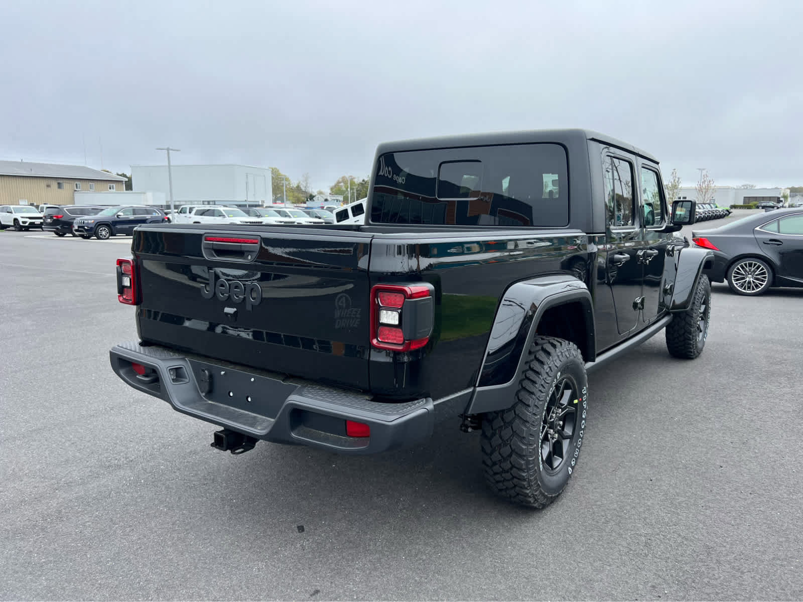 New 2025 Jeep Gladiator Sport image 8