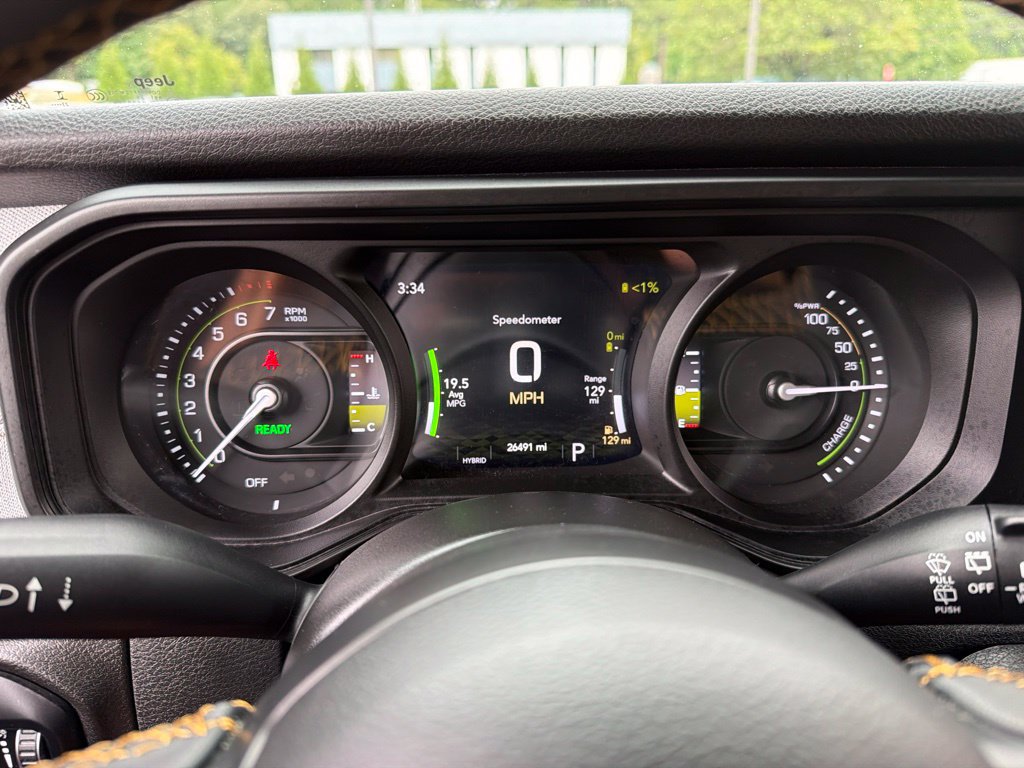 Used 2024 Jeep Wrangler Unlimited w/ Convenience Group AWD/4WD image 9