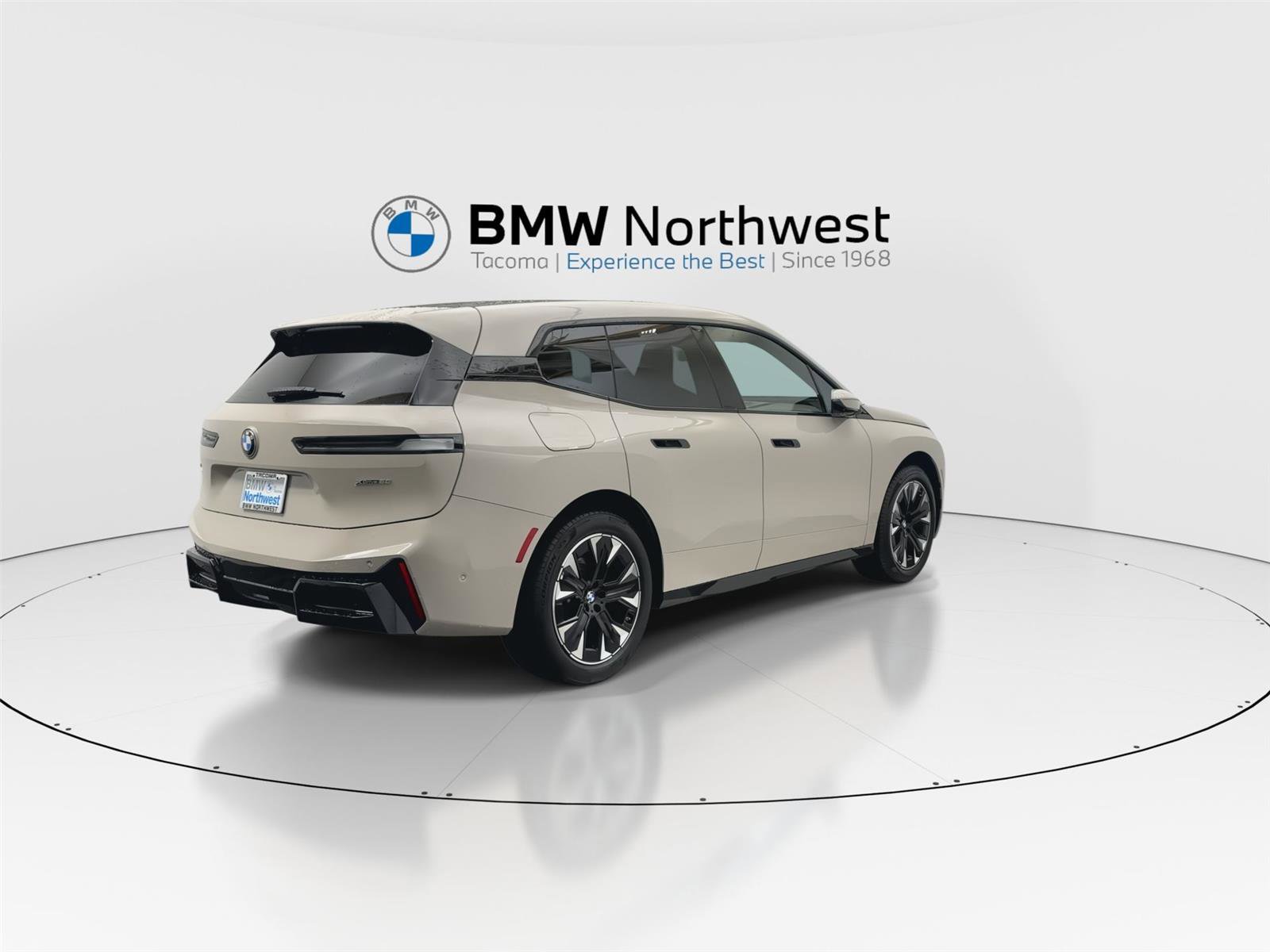 Used 2026 BMW iX xDrive60 w/ M Sport Package image 3