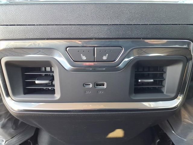 New 2026 Chevrolet Silverado 1500 LTZ w/ LTZ Premium Package image 17
