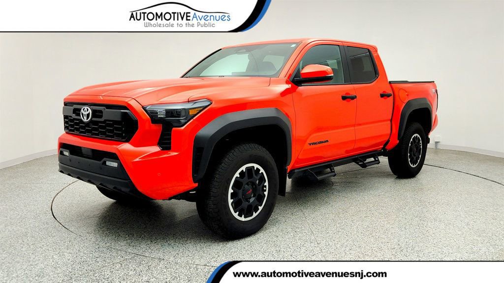 Used 2024 Toyota Tacoma TRD Off-Road w/ TRD Off Road Upgrade Package AWD/4WD image 1