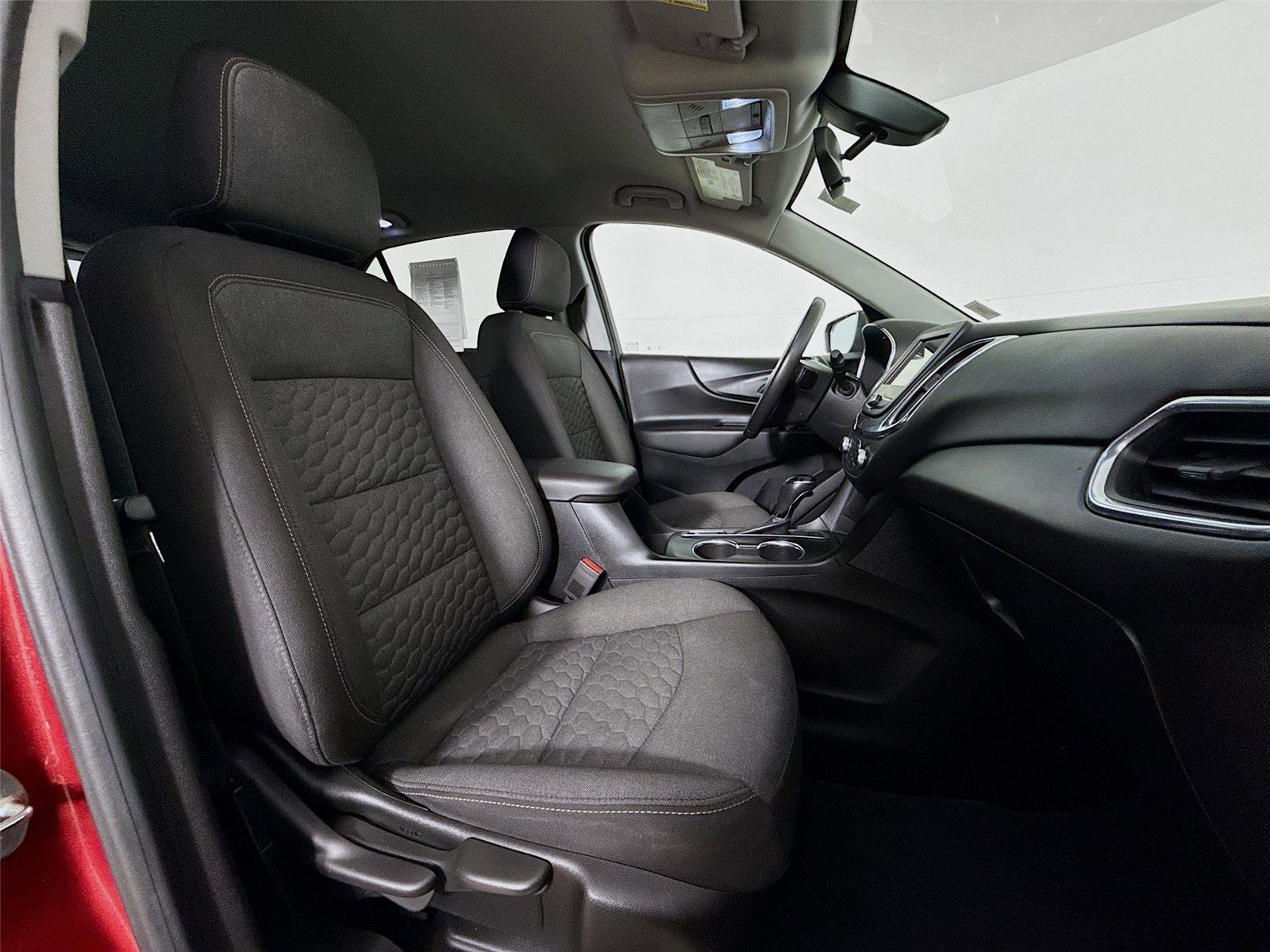 Used 2019 Chevrolet Equinox LT image 28