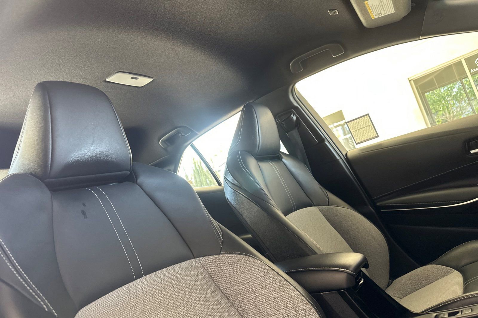 Used 2025 Toyota Corolla XSE FWD image 18