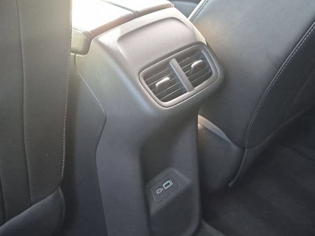 Certified 2021 Buick Envision Preferred FWD image 22