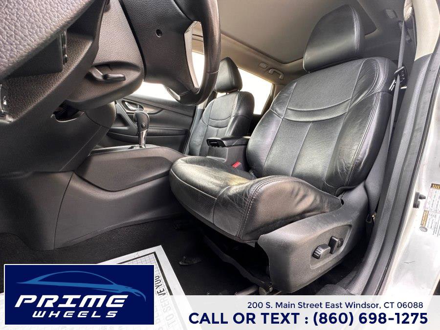 Used 2015 Nissan Rogue SL w/ SL Premium Package image 10