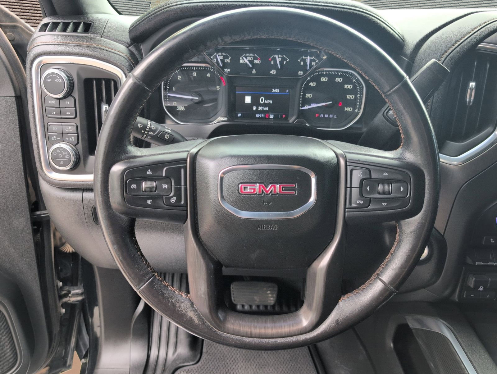 Used 2021 GMC Sierra 2500 AT4 w/ AT4 Preferred Package AWD/4WD image 9