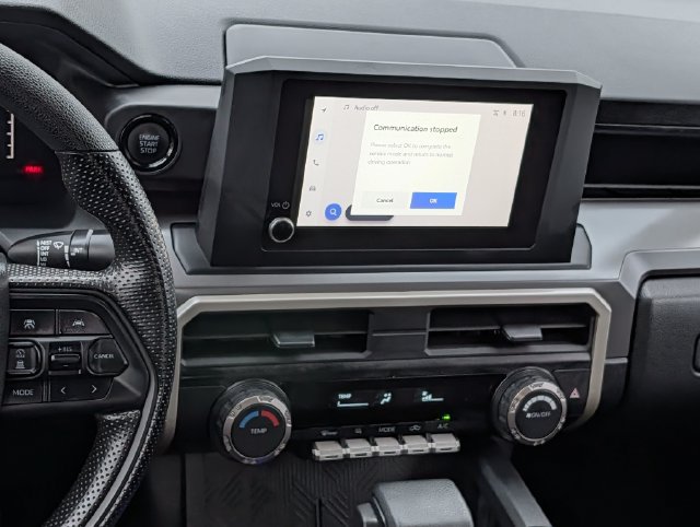Used 2025 Toyota Tacoma SR5 AWD/4WD image 15