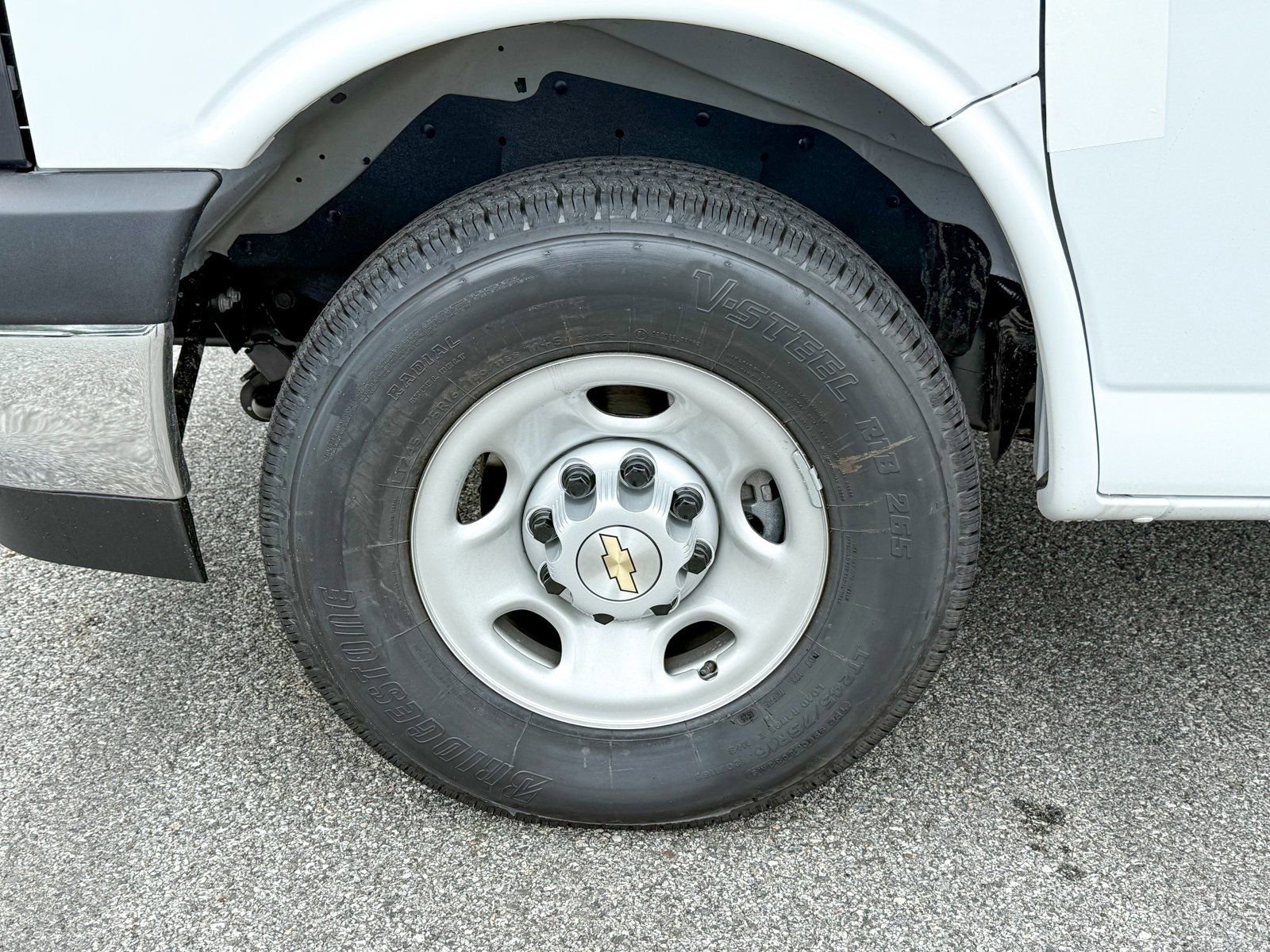 New 2025 Chevrolet Express 3500 w/ Power Convenience Package RWD image 16