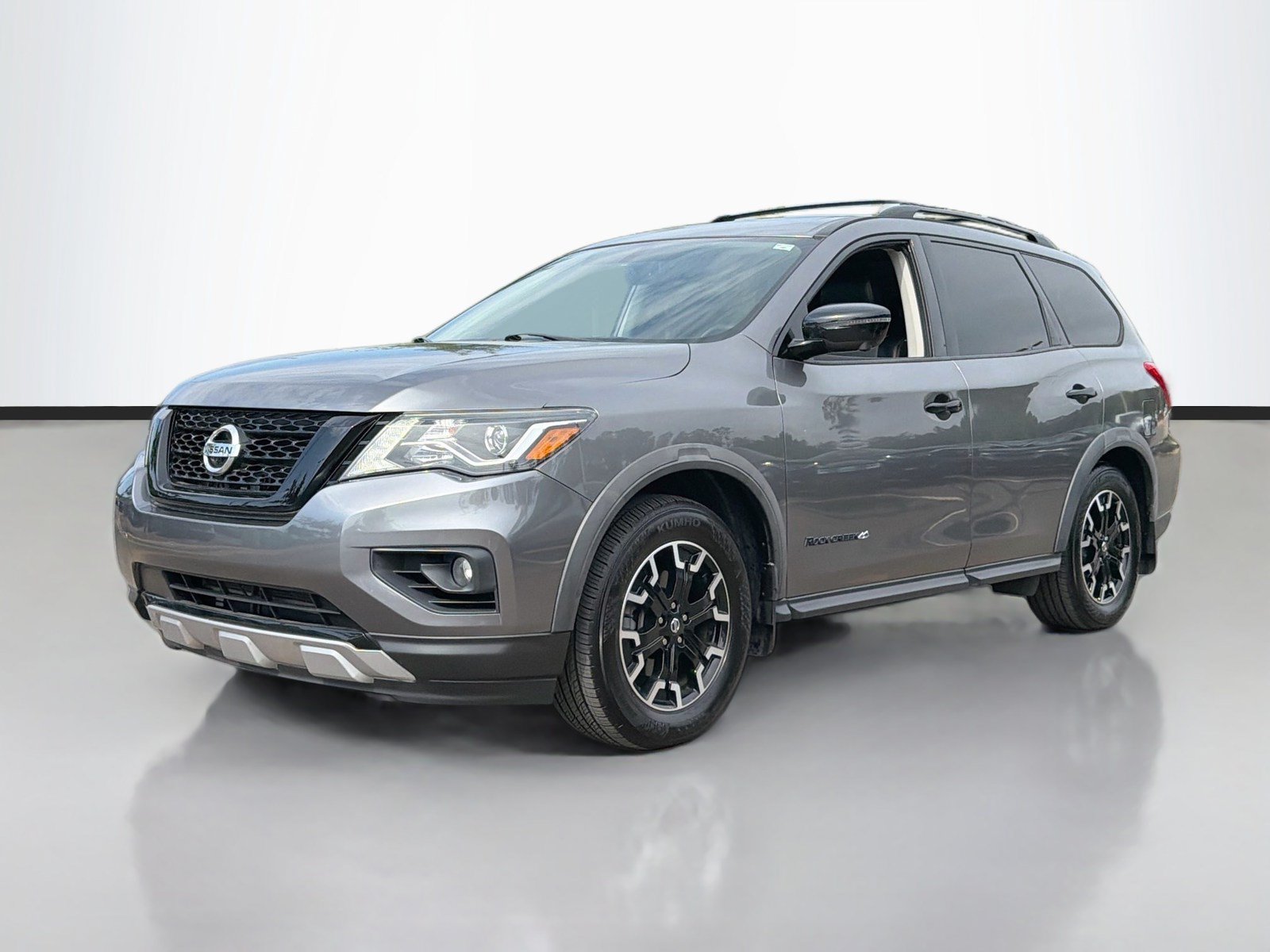 Used 2019 Nissan Pathfinder SL FWD image 3