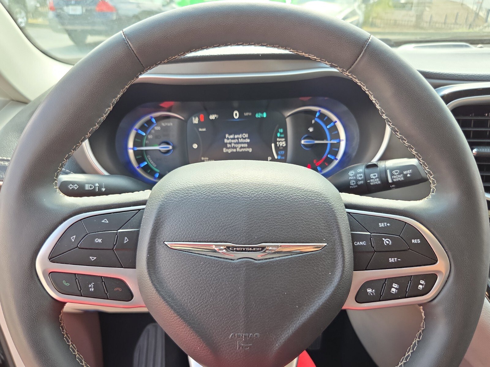 Used 2023 Chrysler Pacifica Touring-L image 53