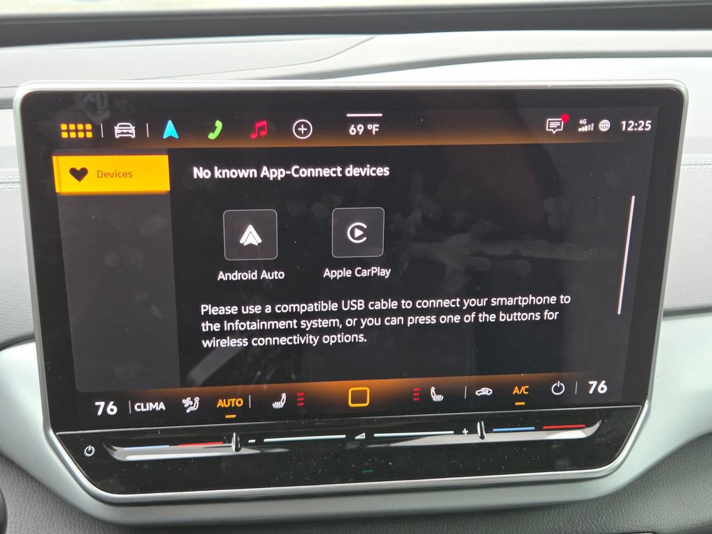 New 2025 Volkswagen ID.4 Pro AWD/4WD image 4