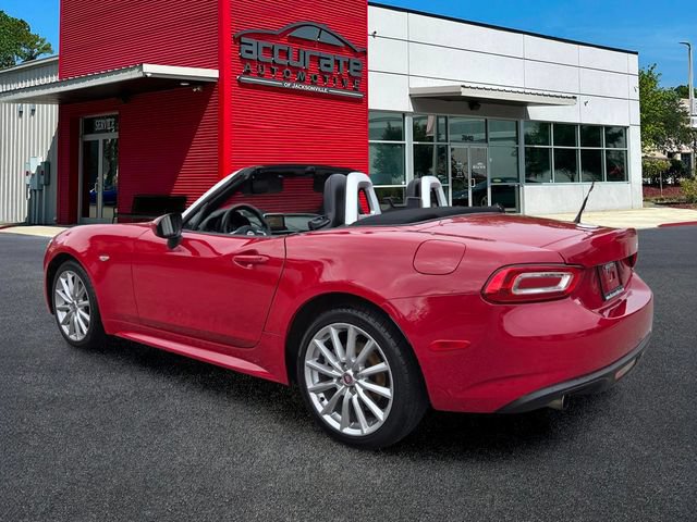 Used 2017 FIAT 124 Spider Lusso RWD image 3