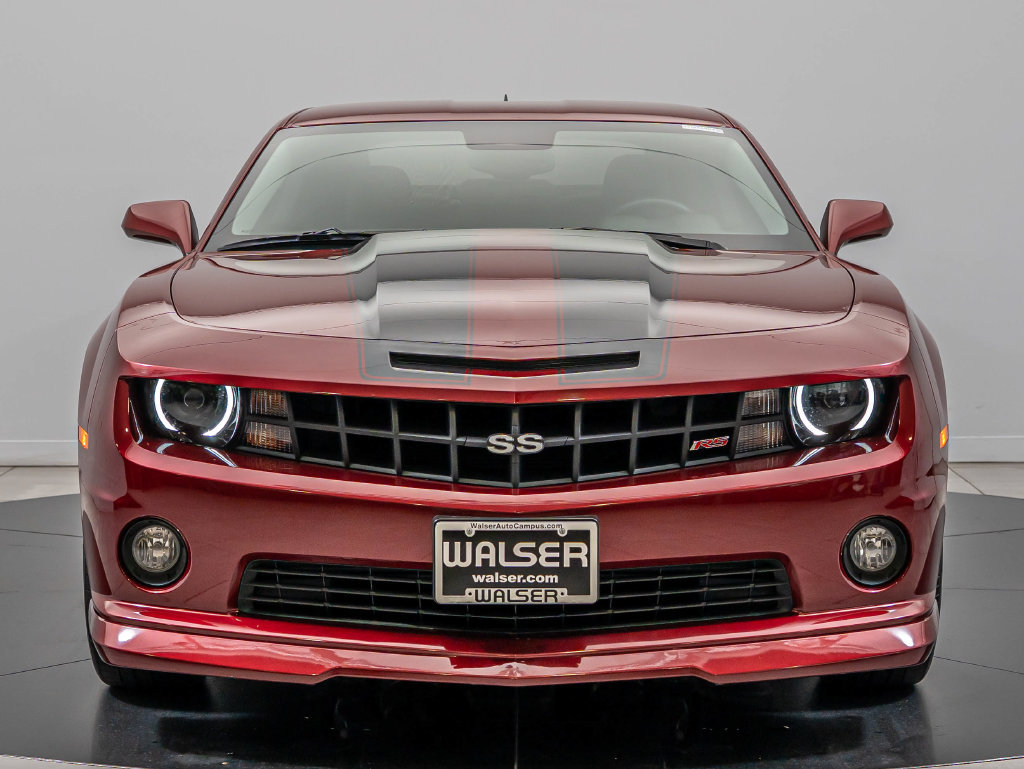 Used 2010 Chevrolet Camaro SS w/ RS Package RWD image 2