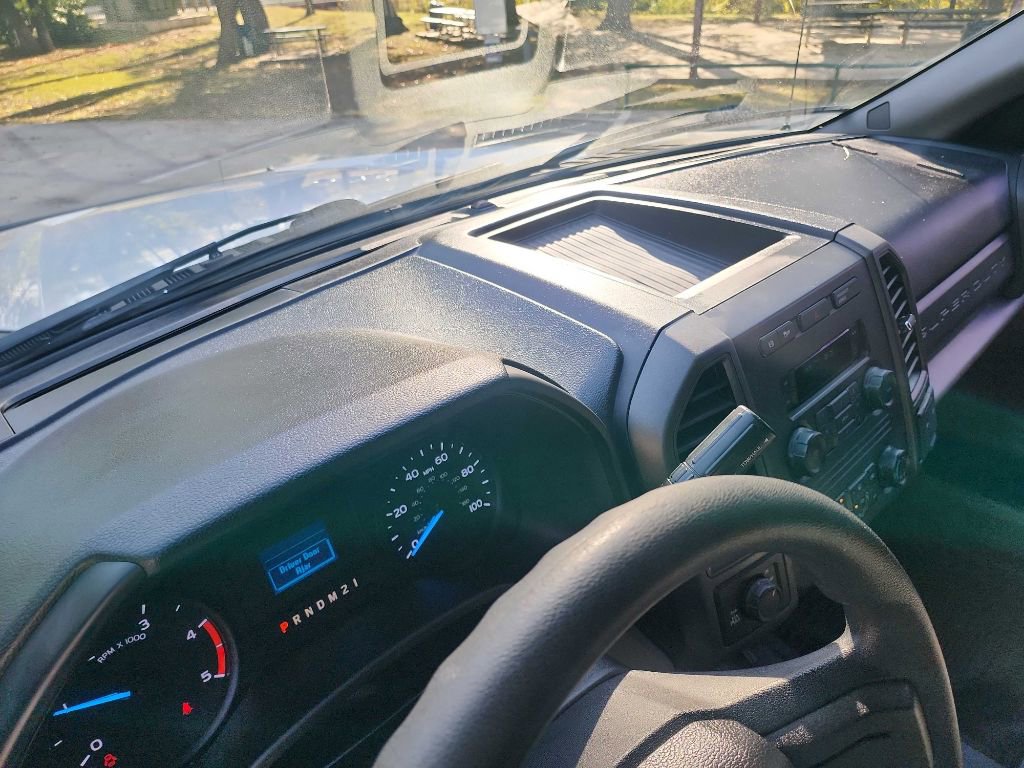 Used 2017 Ford F250 XL w/ Power Equipment Group image 19