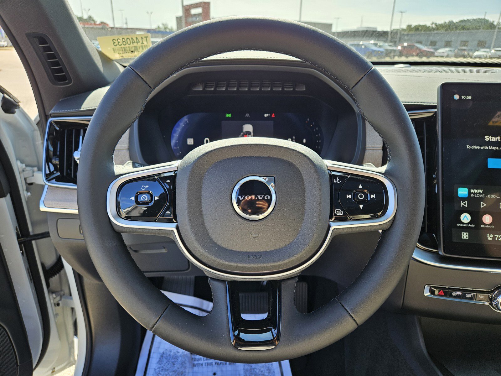 New 2026 Volvo XC90 B6 Plus w/ Protection Package Premier AWD/4WD image 14