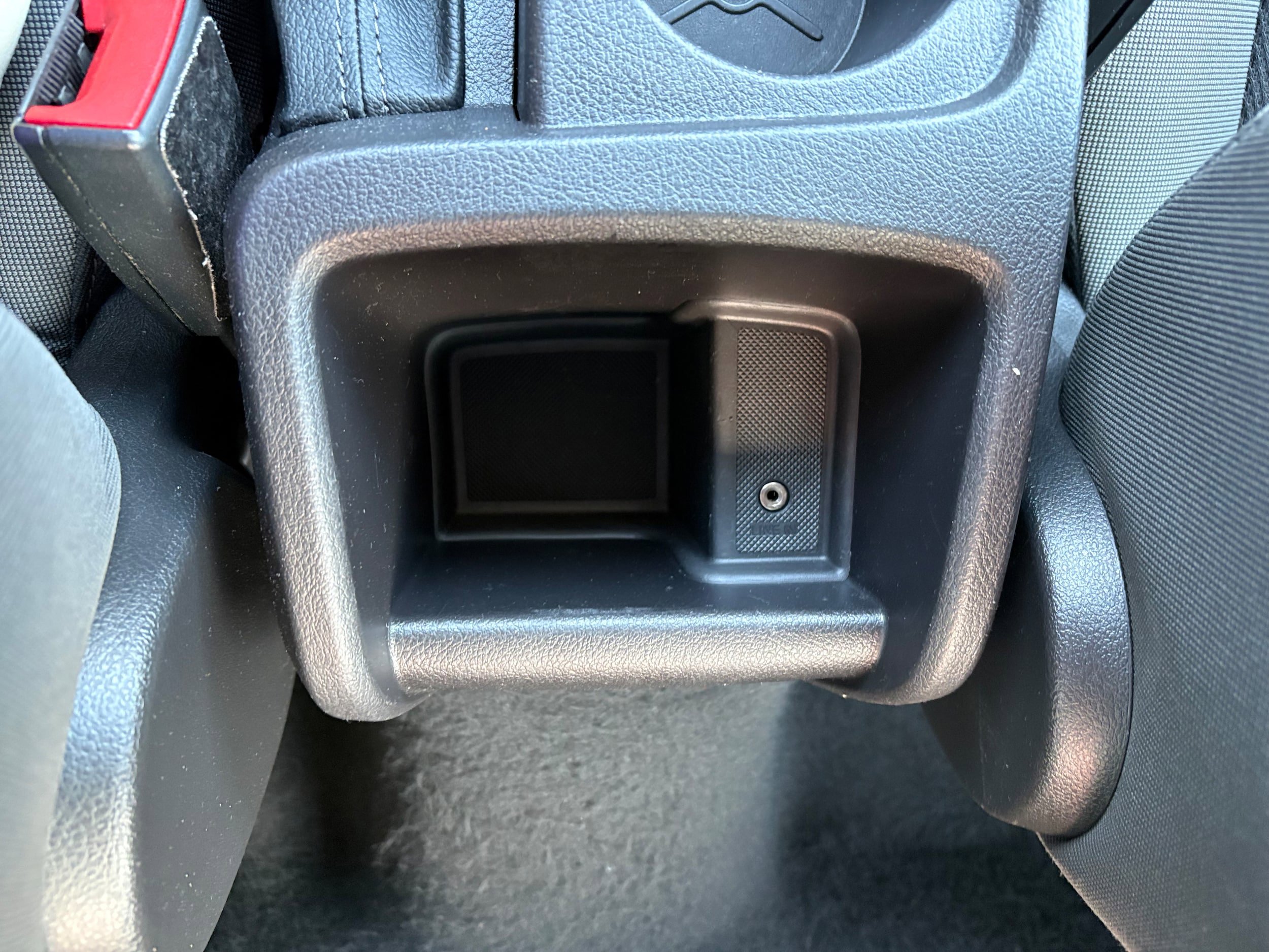 Used 2014 Ford Focus S FWD image 31