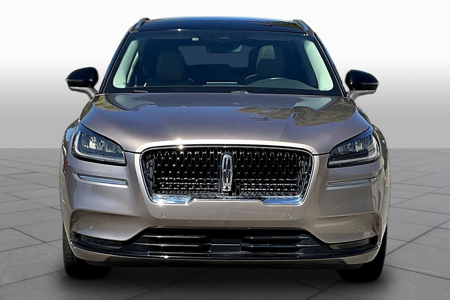 Used 2021 Lincoln Corsair Reserve AWD/4WD image 4
