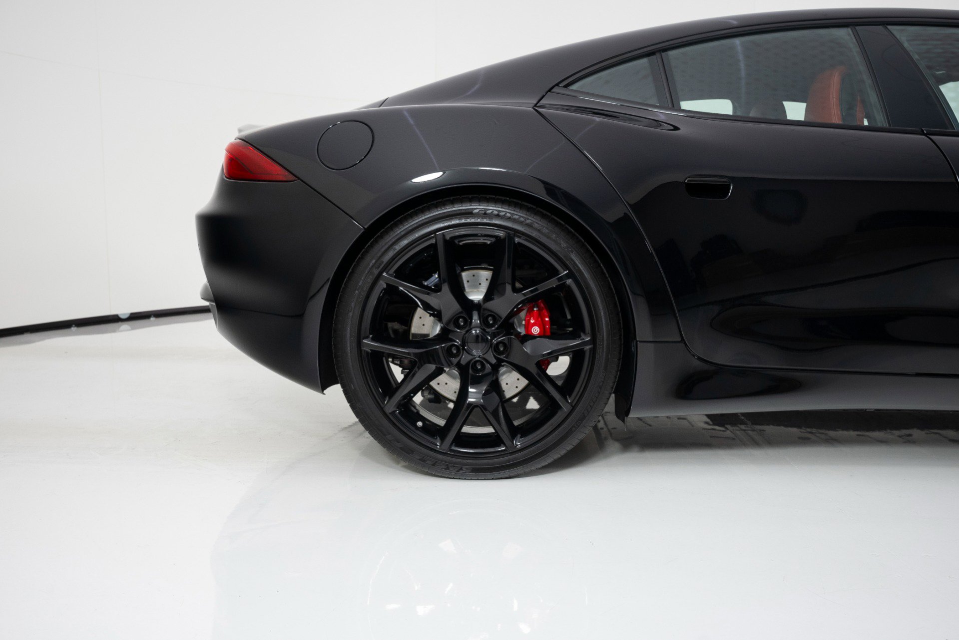 Used 2025 Karma Revero Luxury image 11