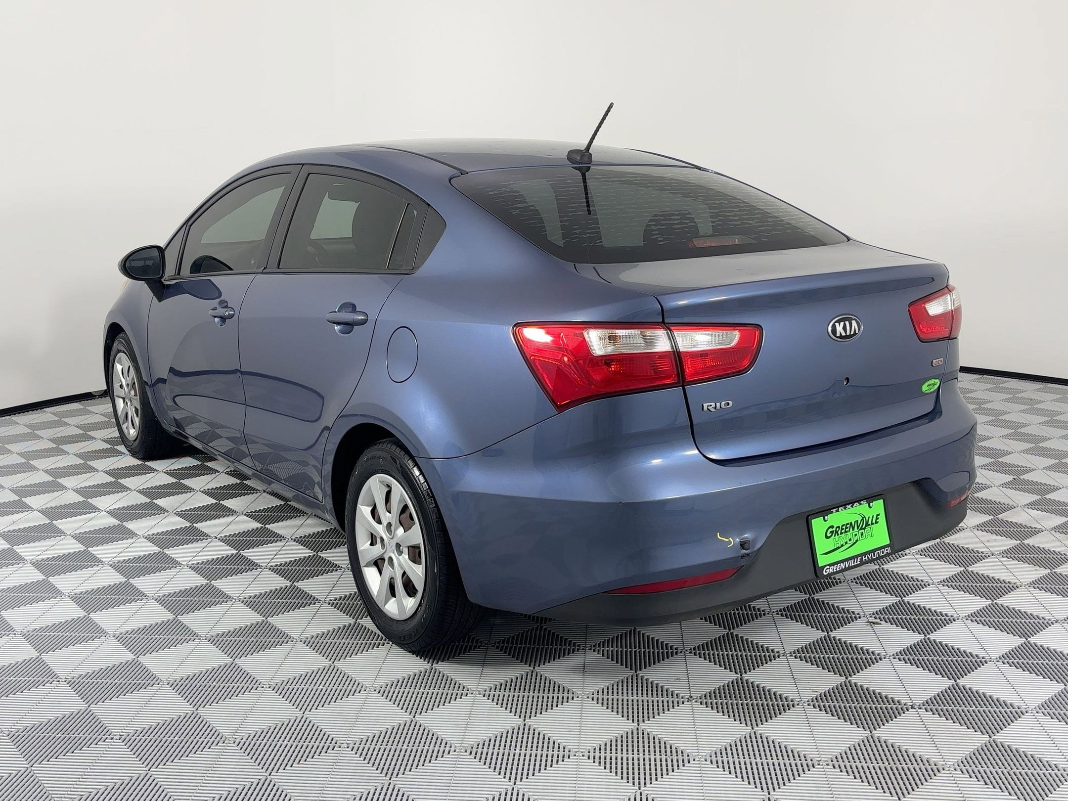 Used 2016 Kia Rio LX image 3