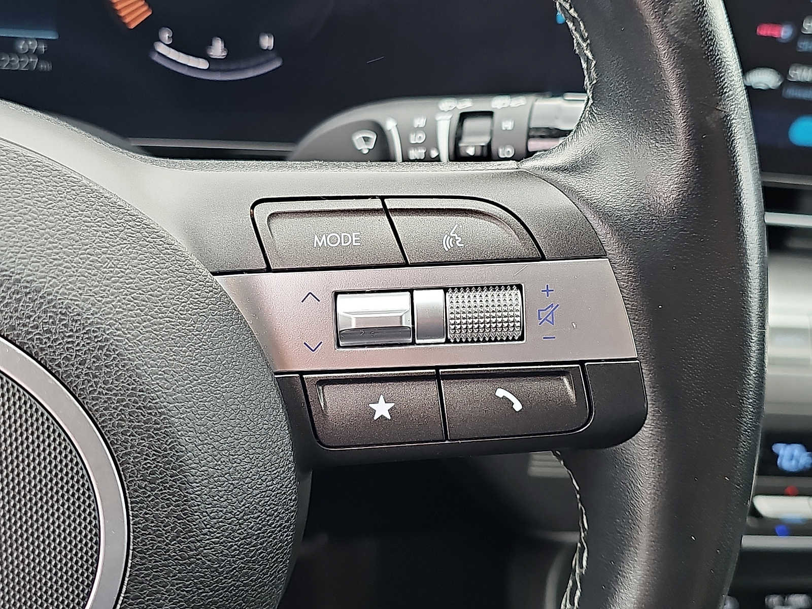 Used 2024 Hyundai Kona SEL AWD/4WD image 22
