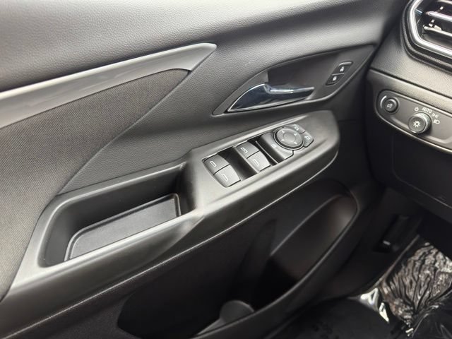 Used 2023 Chevrolet Bolt LT FWD image 33