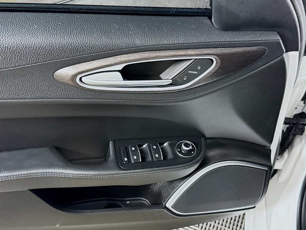 Used 2022 Alfa Romeo Giulia Ti image 19