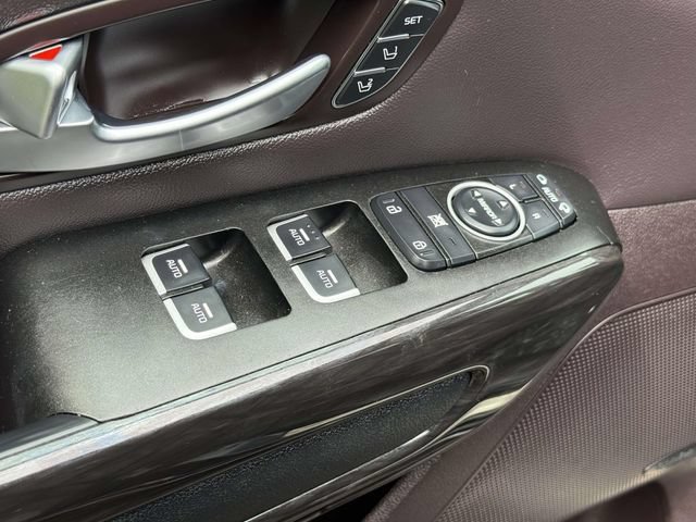 Used 2015 Kia Sedona SX Limited FWD image 9