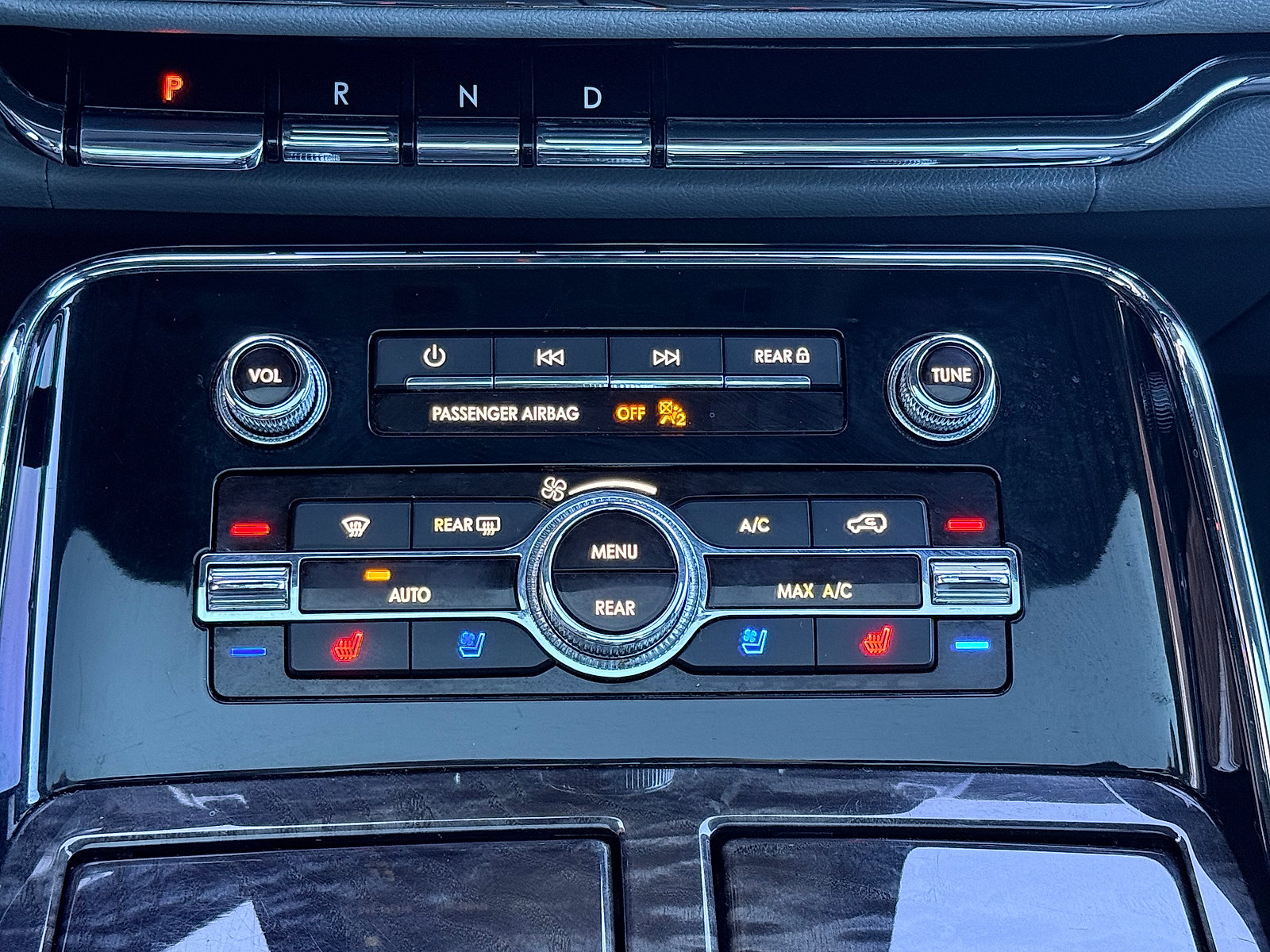 Used 2018 Lincoln Navigator L Reserve w/ Technology Package image 18