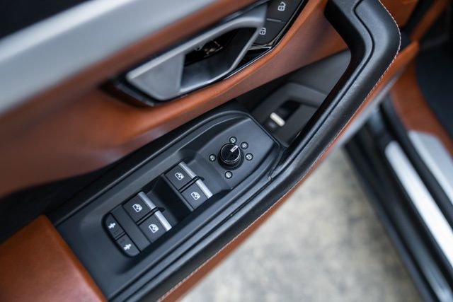 Used 2019 Lamborghini Urus image 65