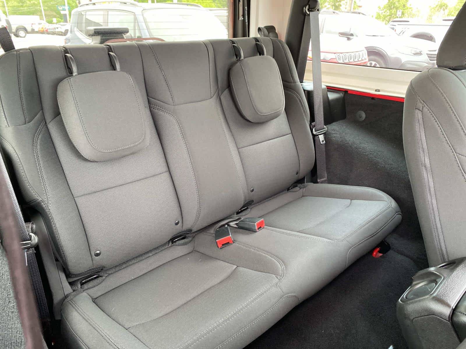Certified 2022 Jeep Wrangler Sport AWD/4WD image 24