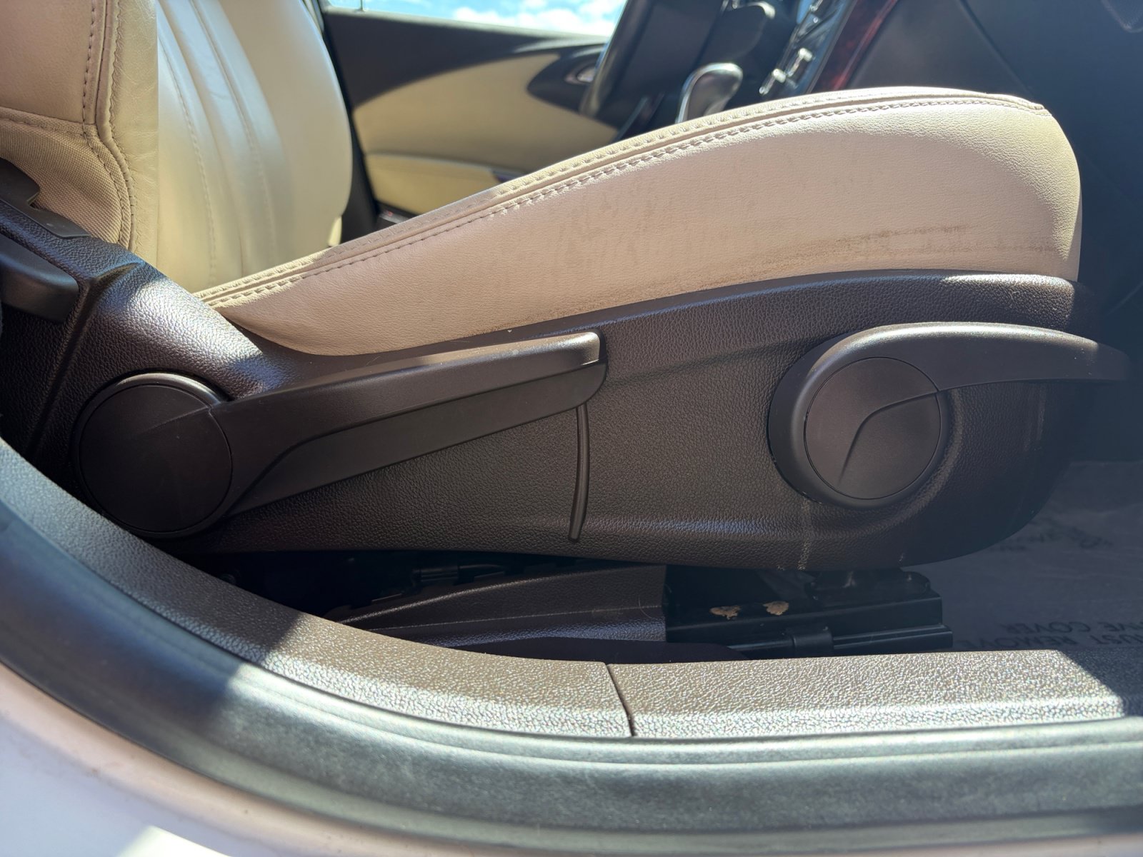 Used 2014 Buick Verano Premium FWD image 30