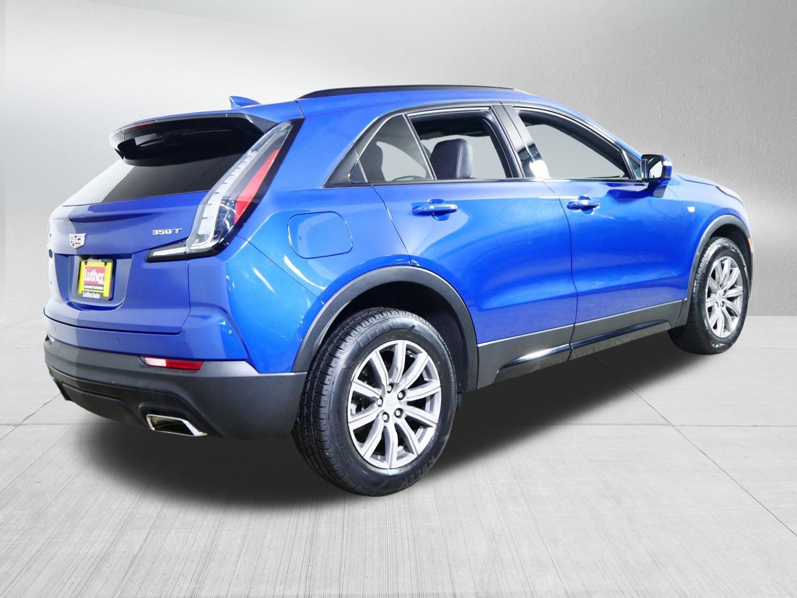 Used 2022 Cadillac XT4 Sport w/ Sun And Sound Package image 7