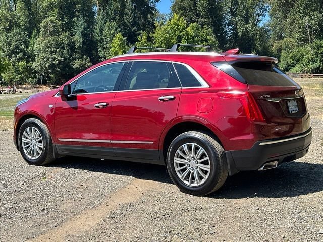 Used 2017 Cadillac XT5 Luxury AWD/4WD image 7