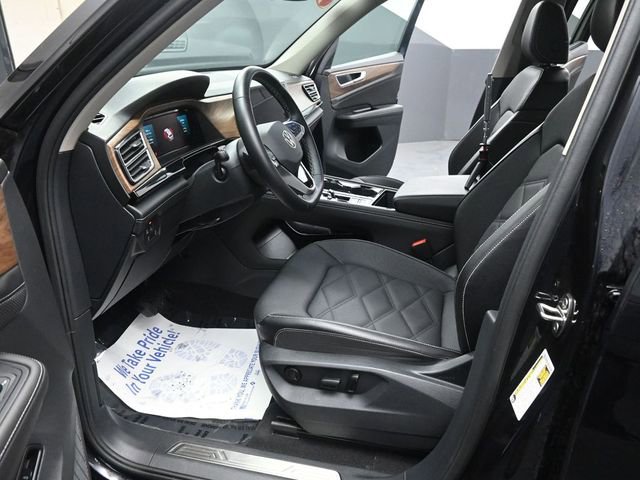 Used 2025 Volkswagen Atlas SE AWD/4WD image 30