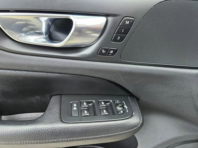 Used 2021 Volvo V60 T5 Cross Country w/ Advanced Package image 24