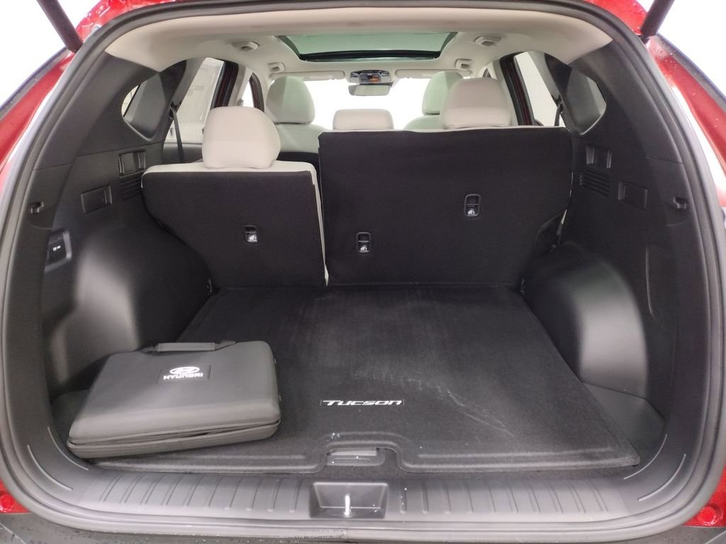 New 2026 Hyundai Tucson Limited image 17