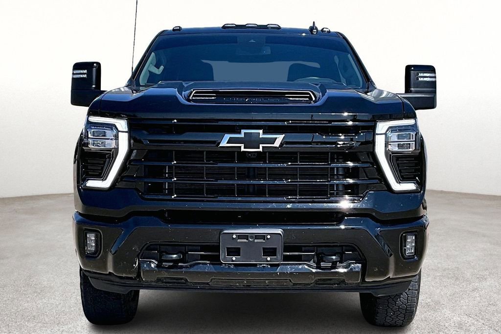 Used 2024 Chevrolet Silverado 2500 LT w/ Midnight Edition image 5