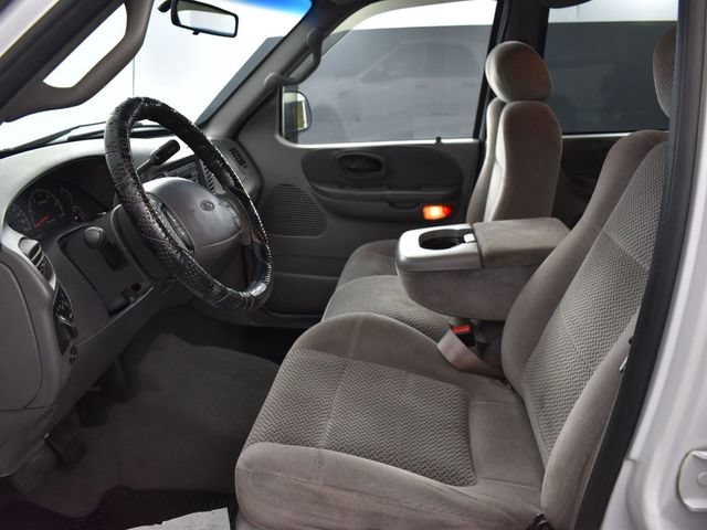 Used 2001 Ford F150 XLT AWD/4WD image 9