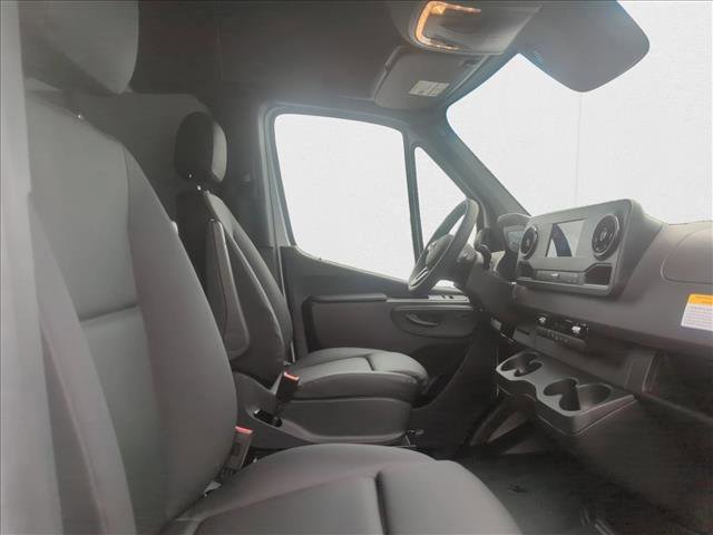 New 2024 Mercedes-Benz Sprinter 2500 image 26